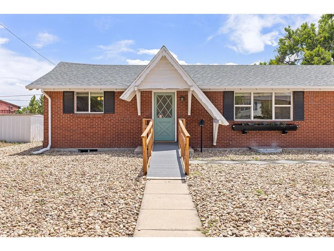 Photo of 1120 Marigold Dr
