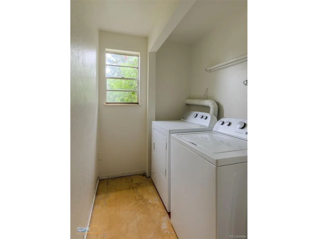 Photo of 935 Morgan Dr