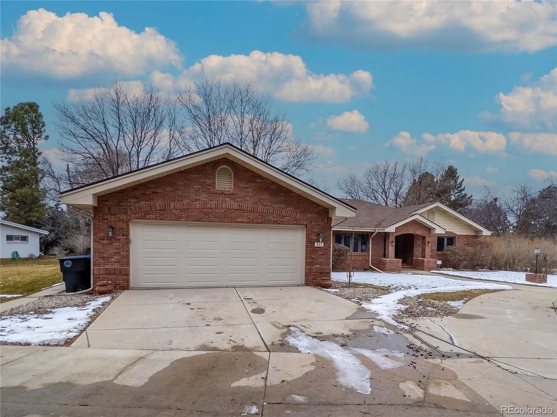 Photo of 811 Panorama Cir