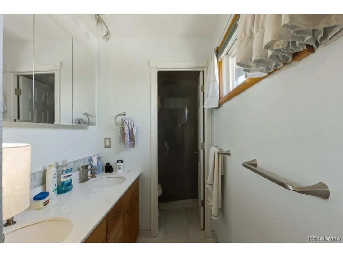 Photo of 18941 E Chaffee Pl
