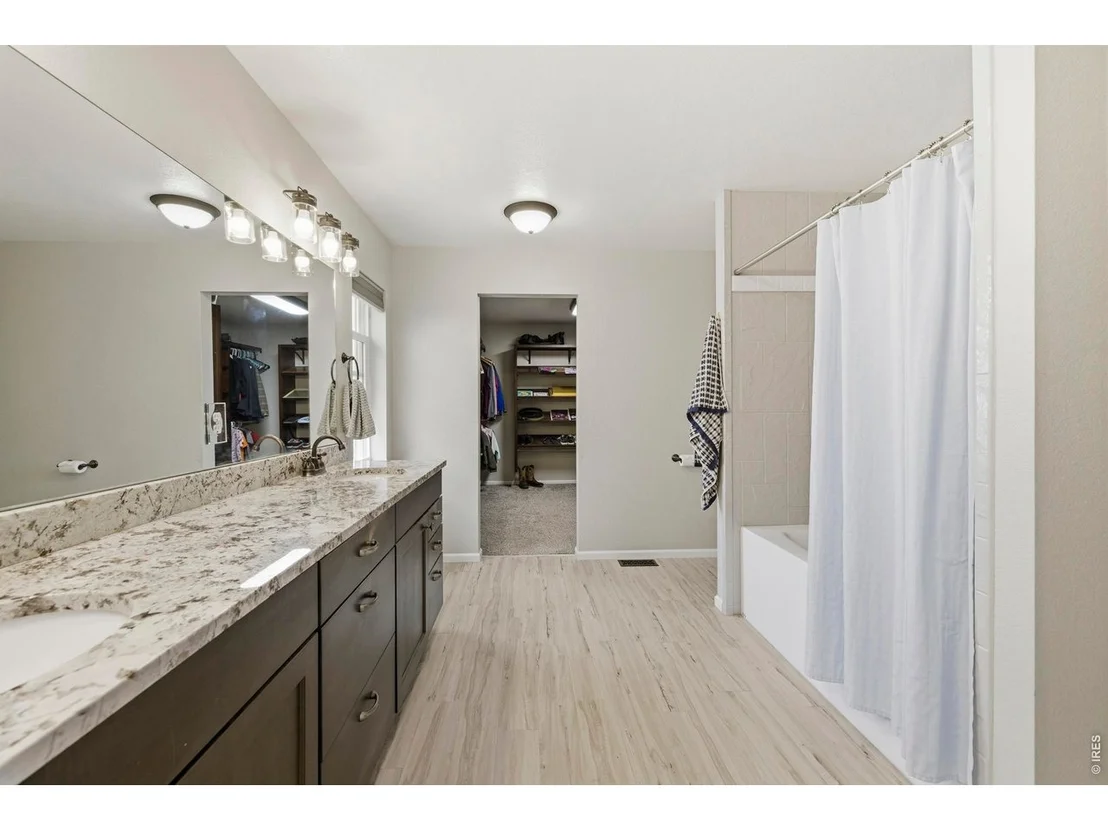 Photo of 3954 Heatherwood Cir