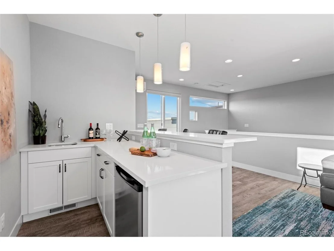 Photo of 6700 Morrison Dr