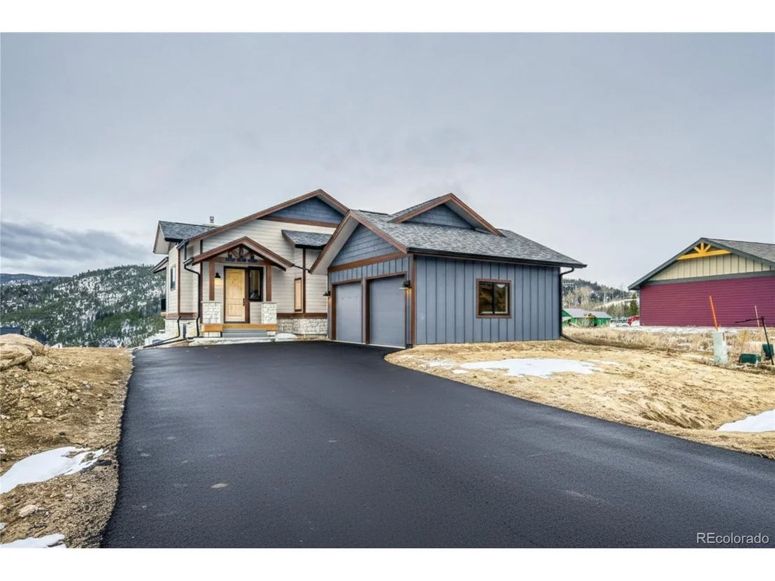 Photo of 680 Lone Eagle Dr