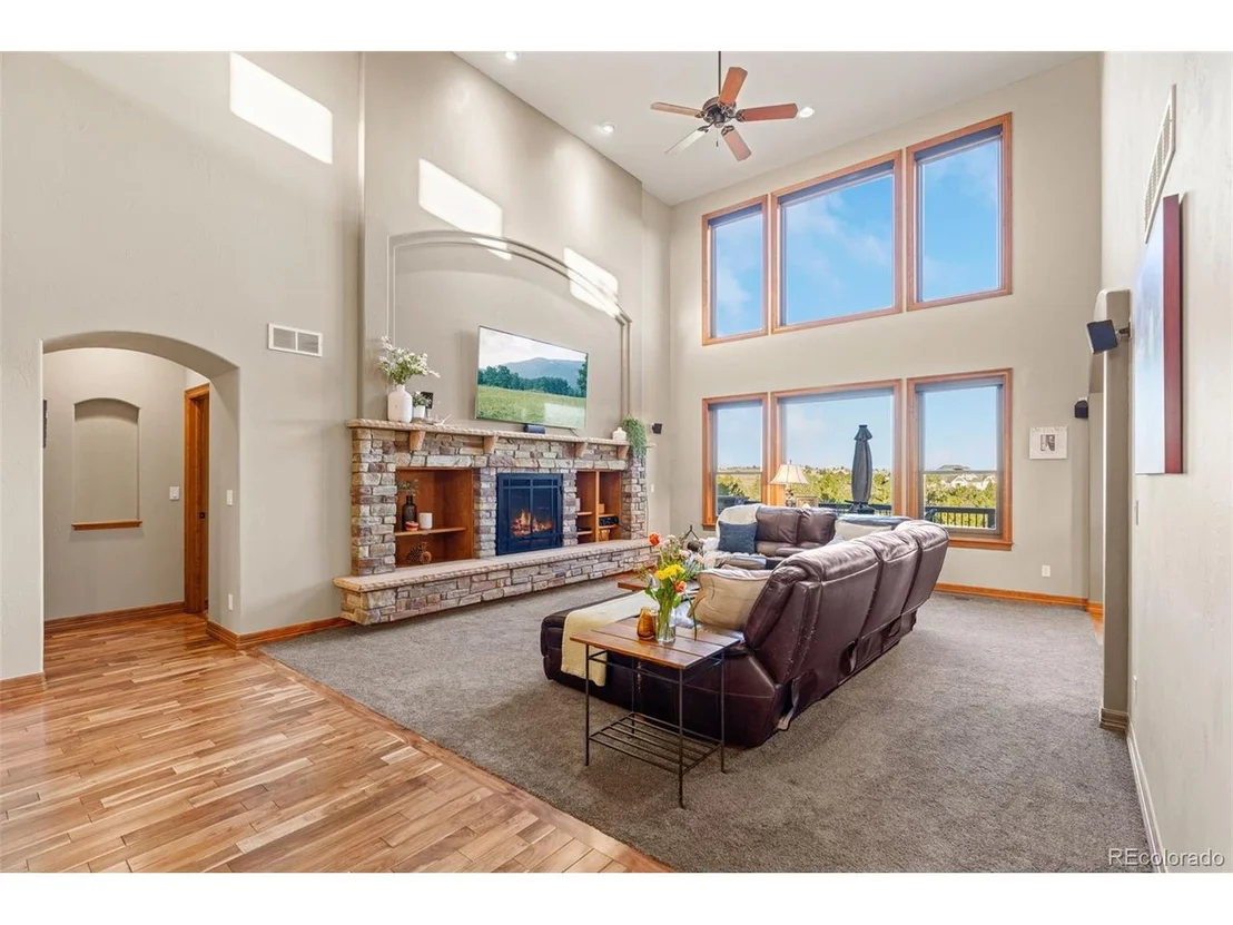 Photo of 47375 Conifer Cir