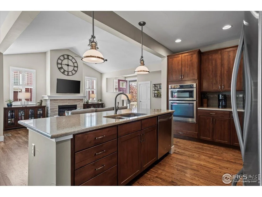 Photo of 2827 Twin Lakes Cir