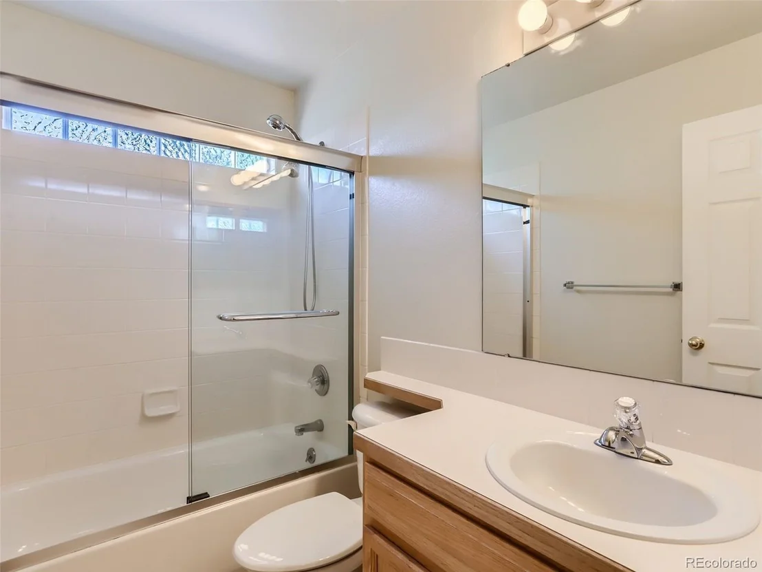 Photo of 504 Hemlock Dr
