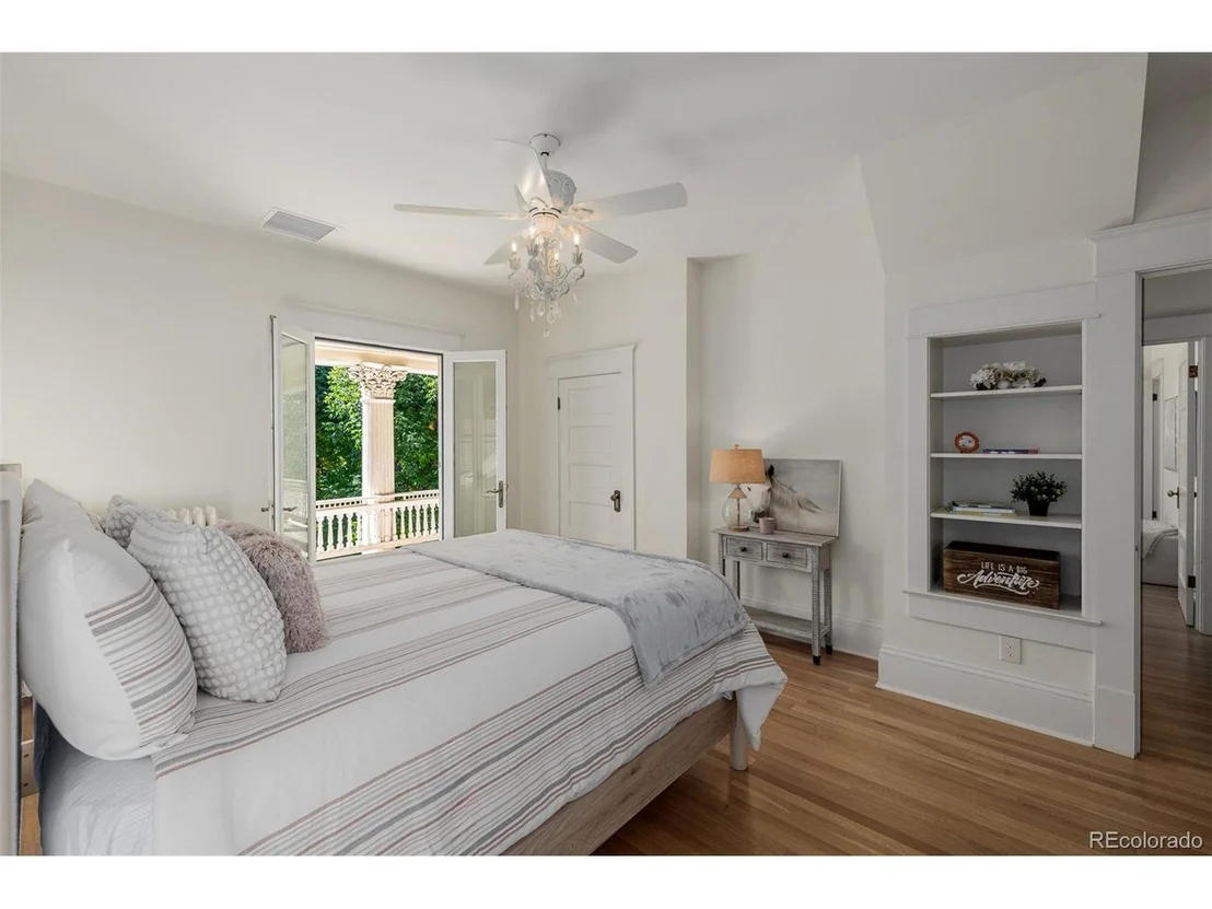 Photo of 2582 Eudora St