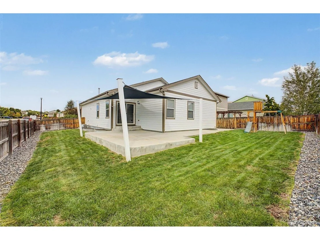 Photo of 9526 Dexter Ln