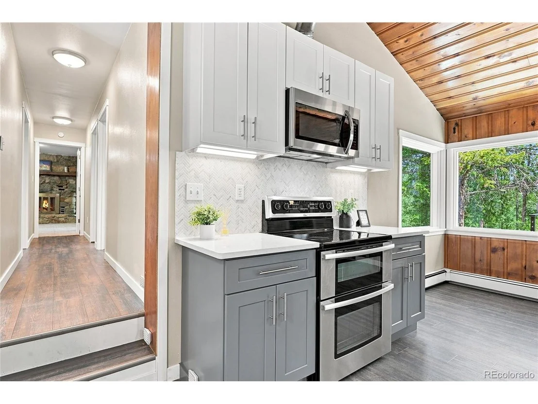 Photo of 356 Gold Rd