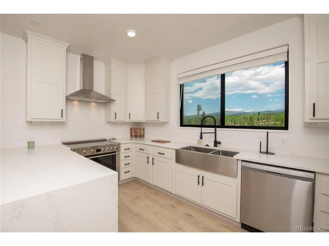 Photo of 853 Ferret Ln