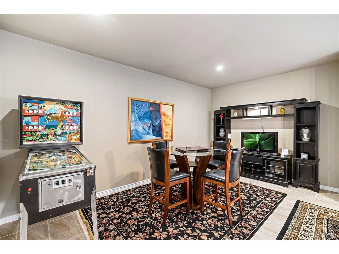 Photo of 1399 Gore Cir