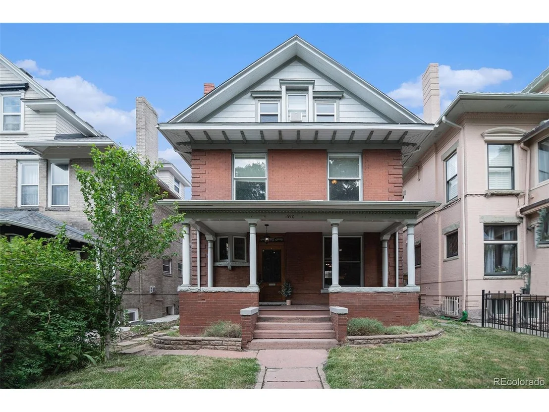 Photo of 910 Clarkson St
