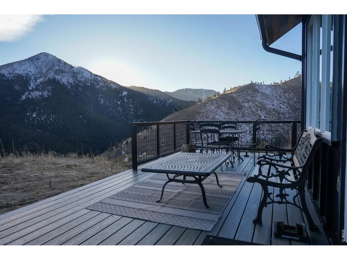 Photo of 560 Emerson Gulch Rd