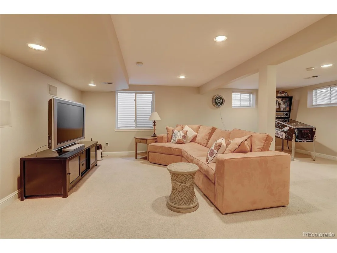 Photo of 7172 S Glencoe Cir