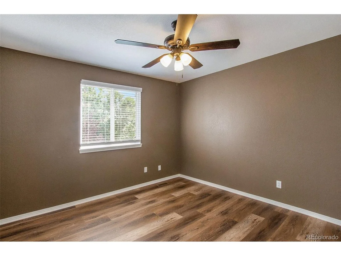 Photo of 1203 Dewey Dr