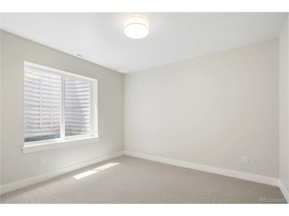 Photo of 2143 N High St