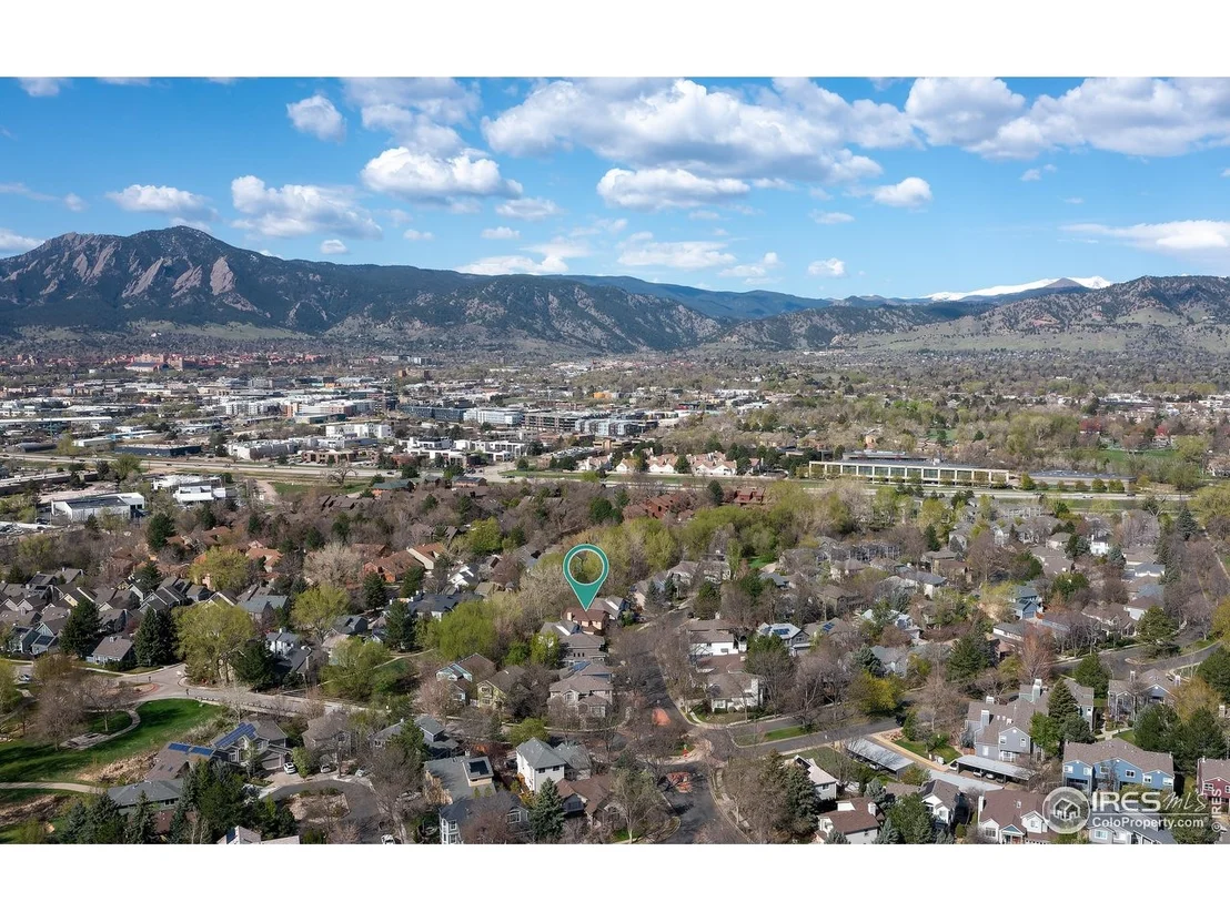 Photo of 4866 Franklin Dr