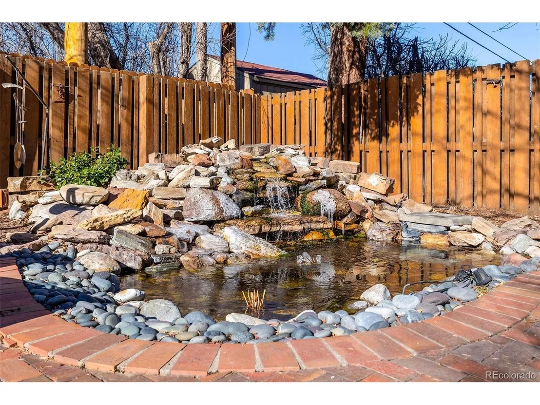 Photo of 625 Grape St