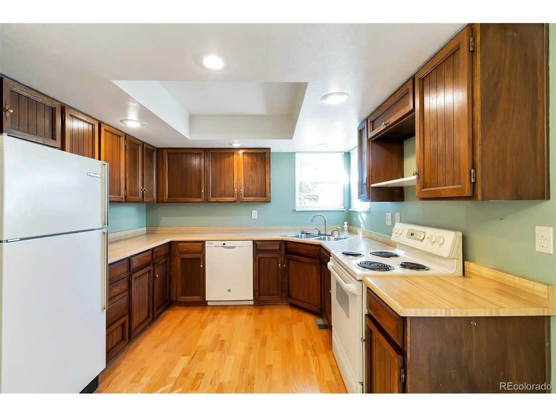 Photo of 8285 Iris Ct