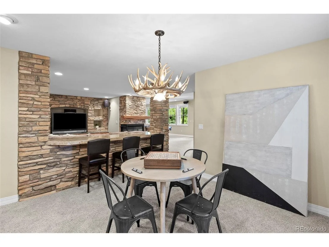 Photo of 7018 Forest Ridge Cir