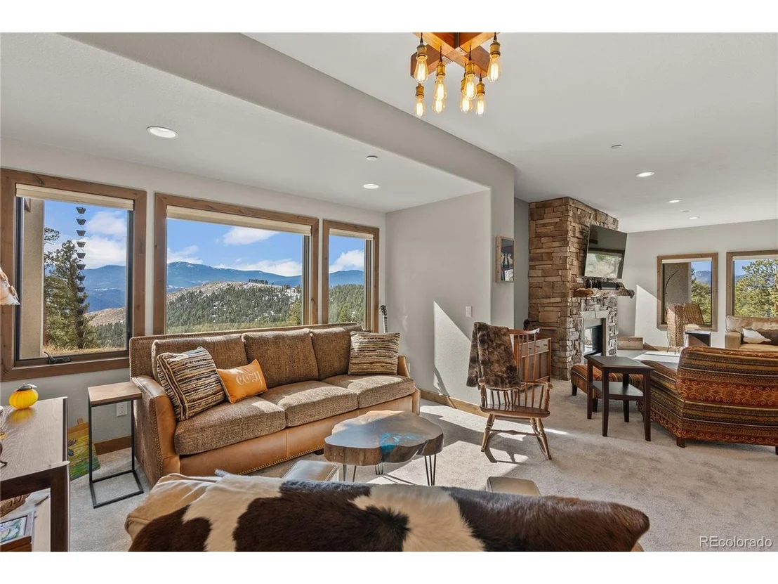 Photo of 15077 Wilson Peak Rd