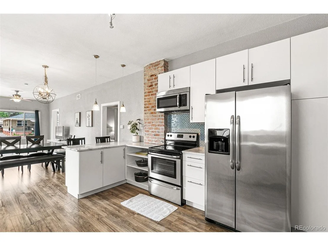 Photo of 3954 Sheridan Blvd