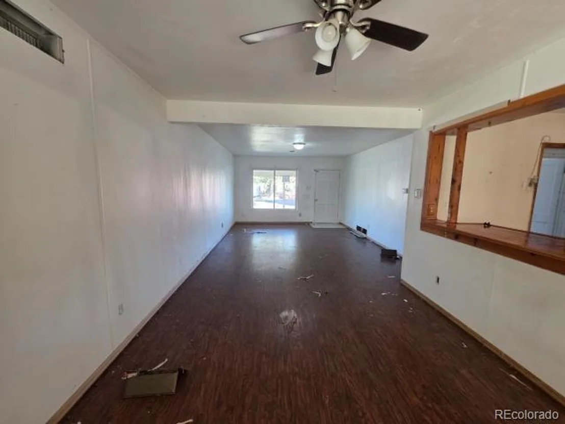 Photo of 1027 Troy St