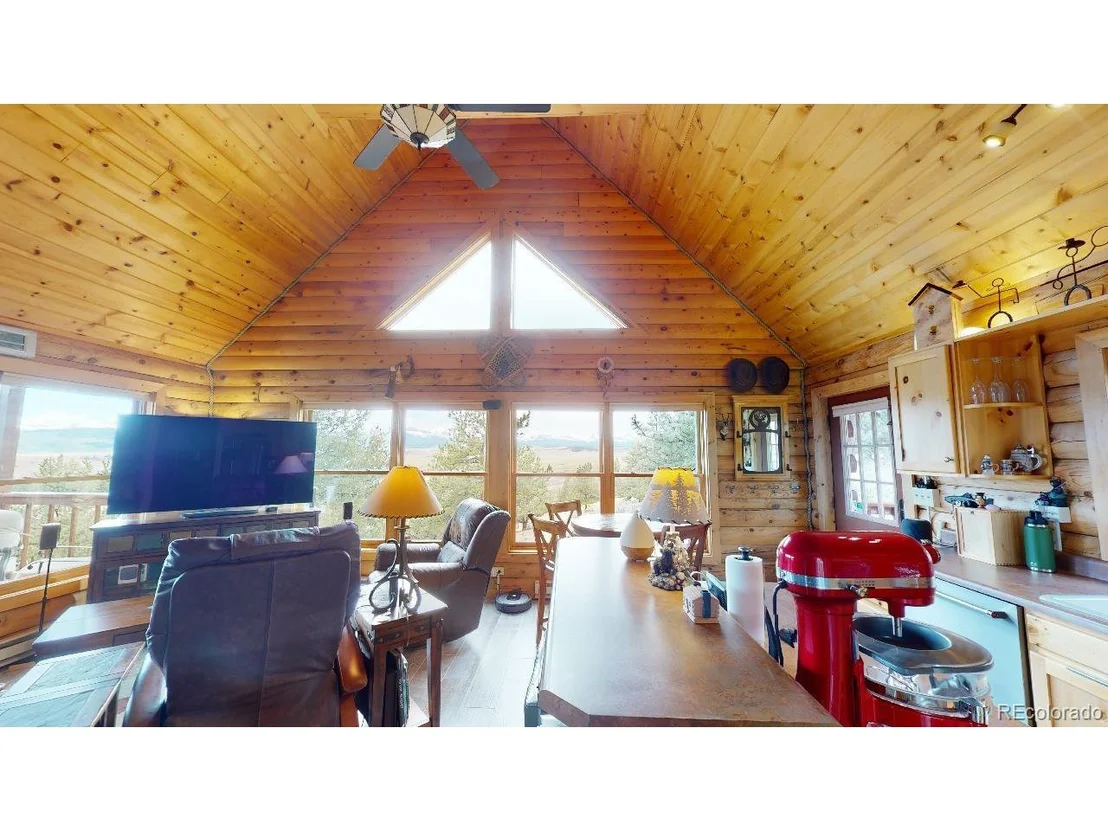 Photo of 1995 Bonell Dr