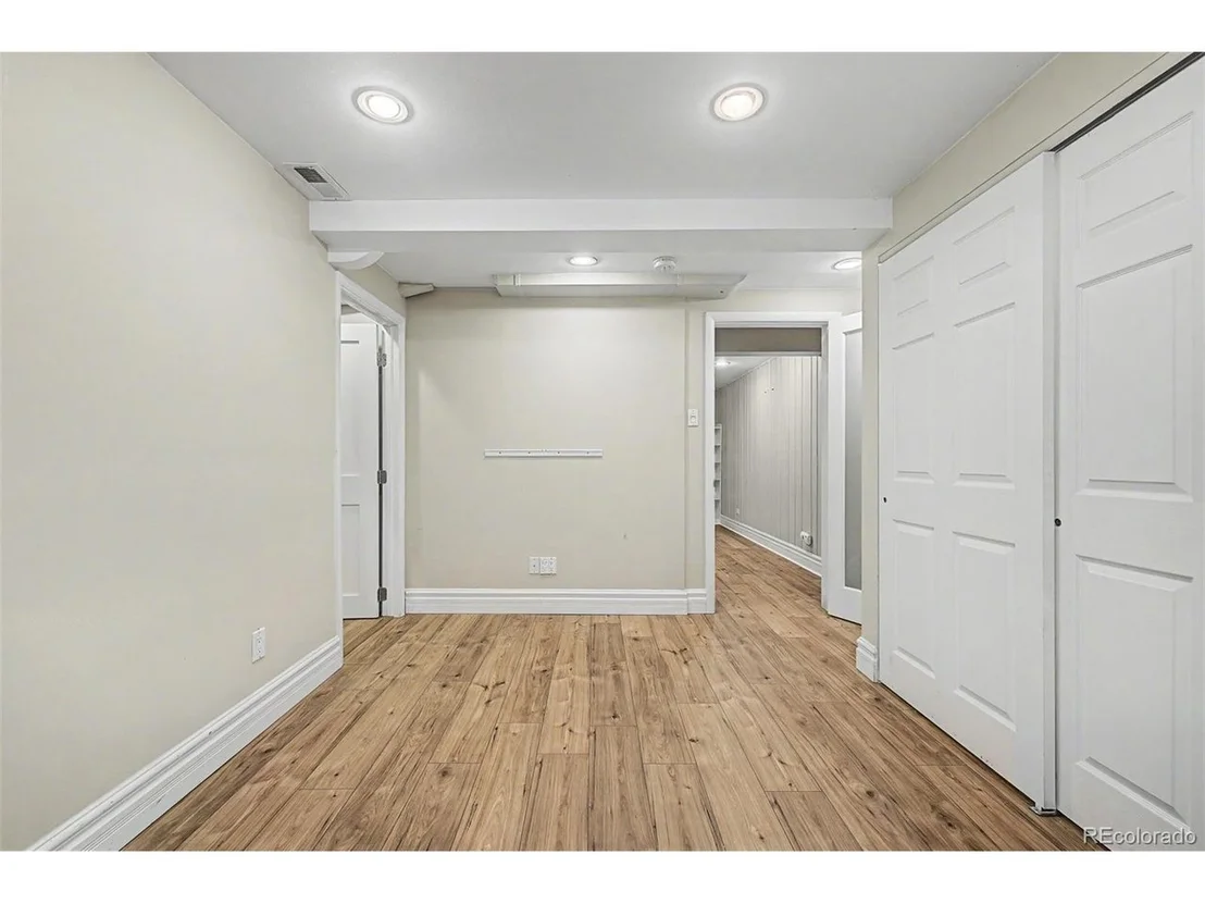 Photo of 500 Glencoe St