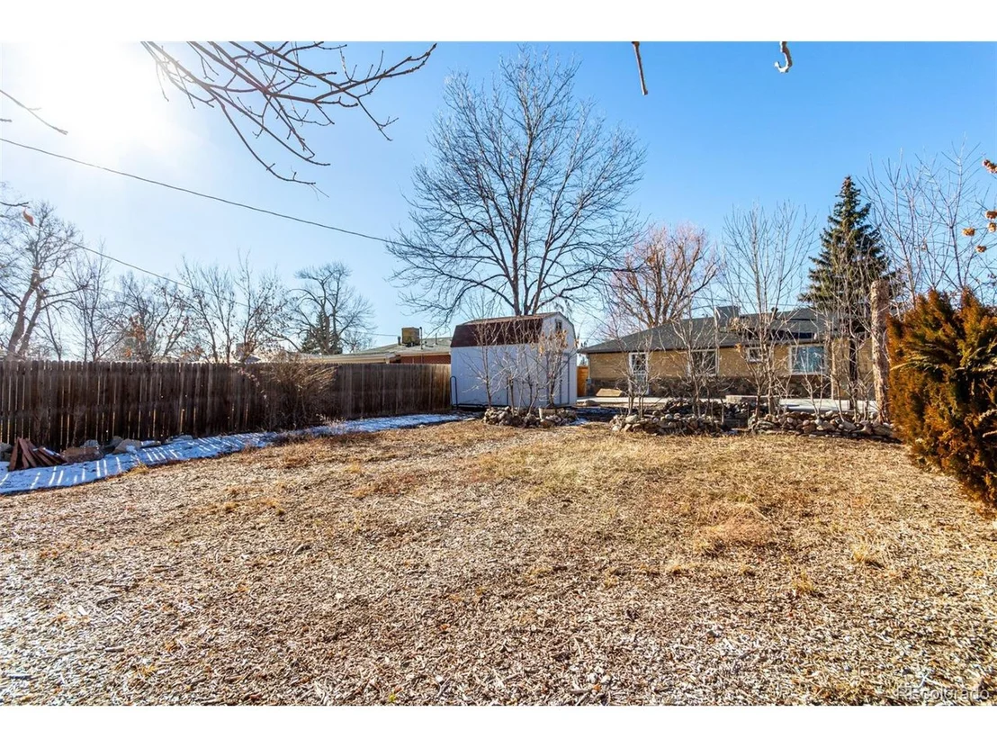 Photo of 5470 Holland Dr