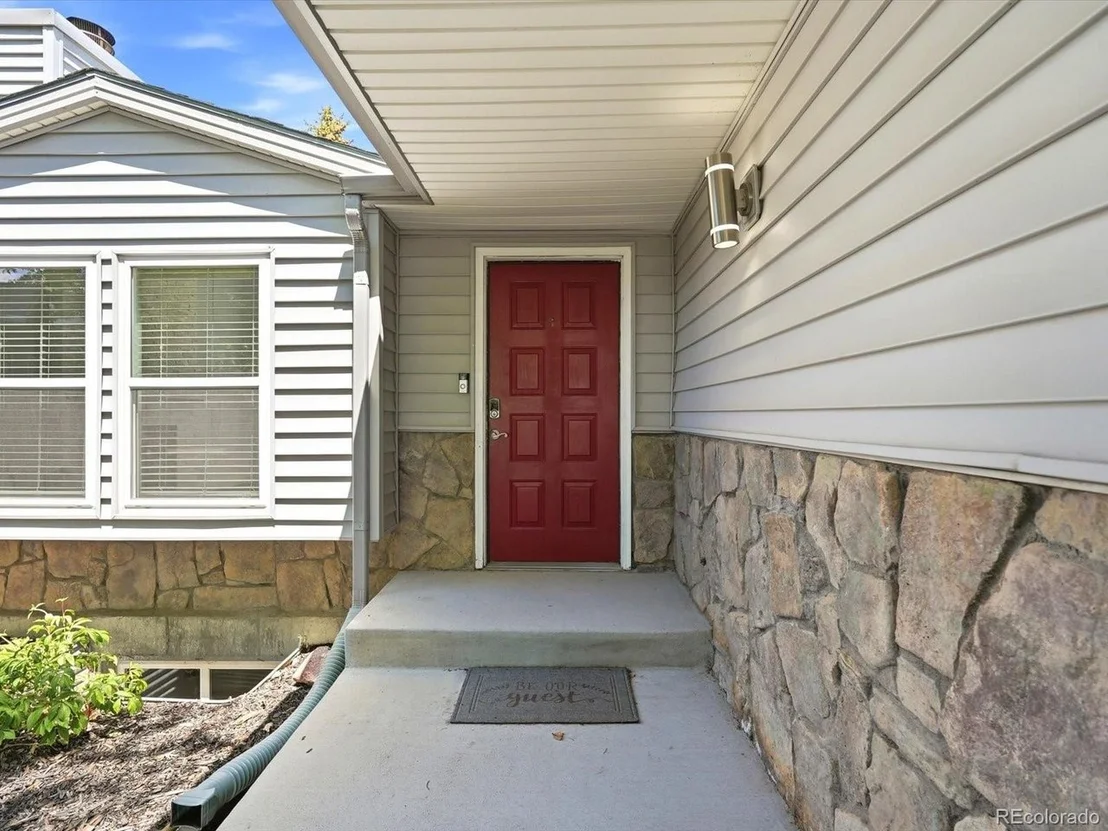 Photo of 6691 Deframe Ct