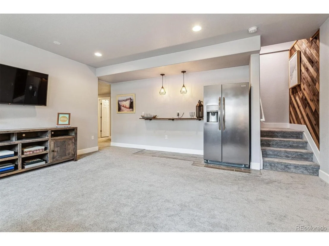 Photo of 15162 Jakarta Cir