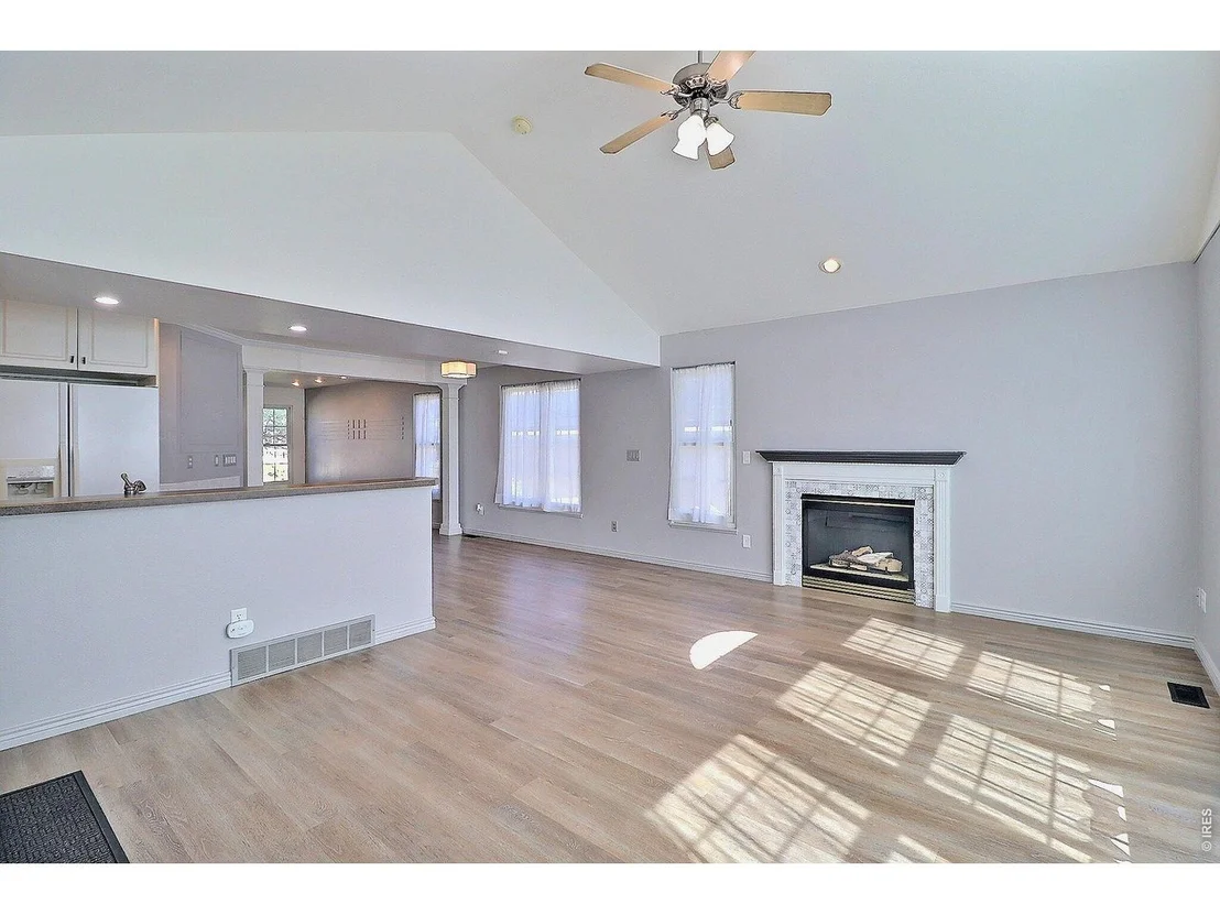Photo of 324 53rd Ave