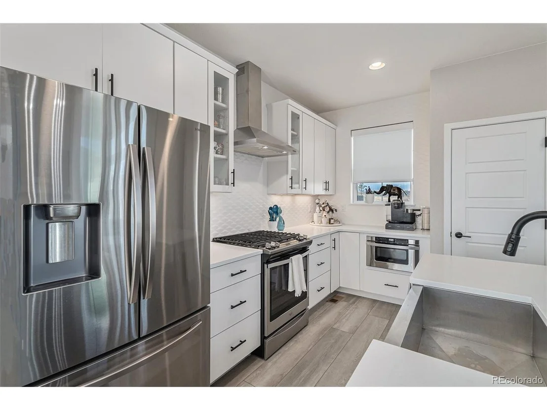 Photo of 6183 Stable View St