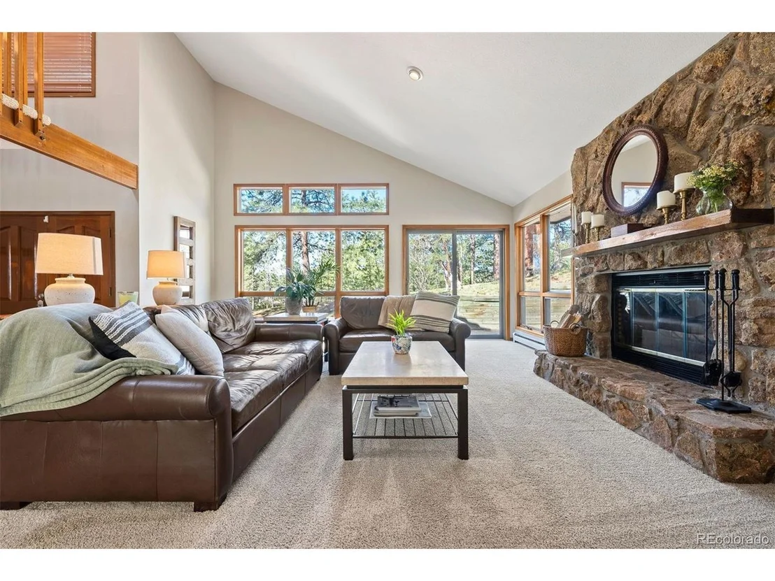 Photo of 2386 Daisy Ln