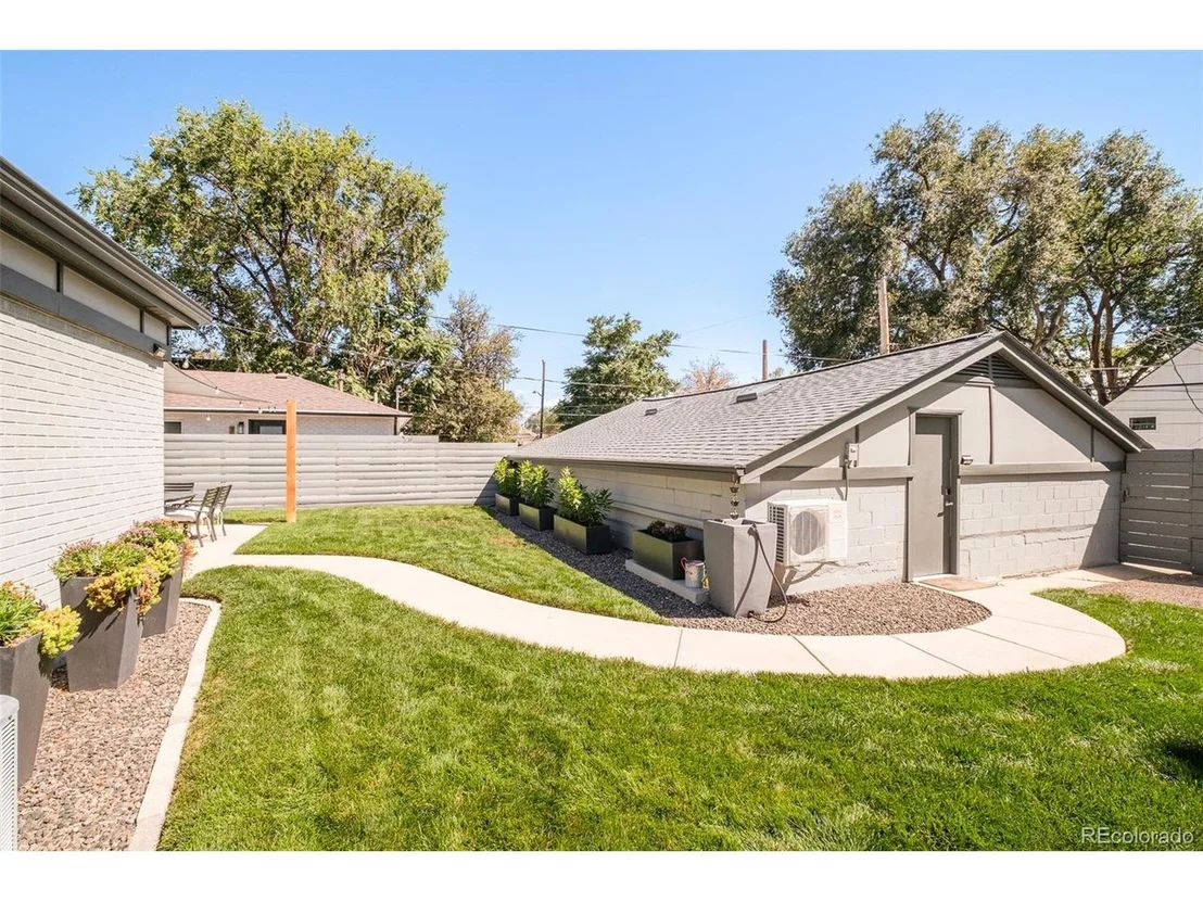 Photo of 3320 W 33rd Ave