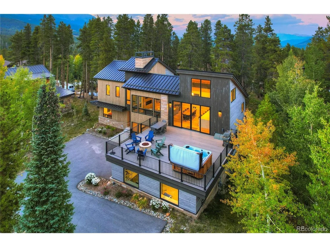 Photo of 19 White Cloud Dr