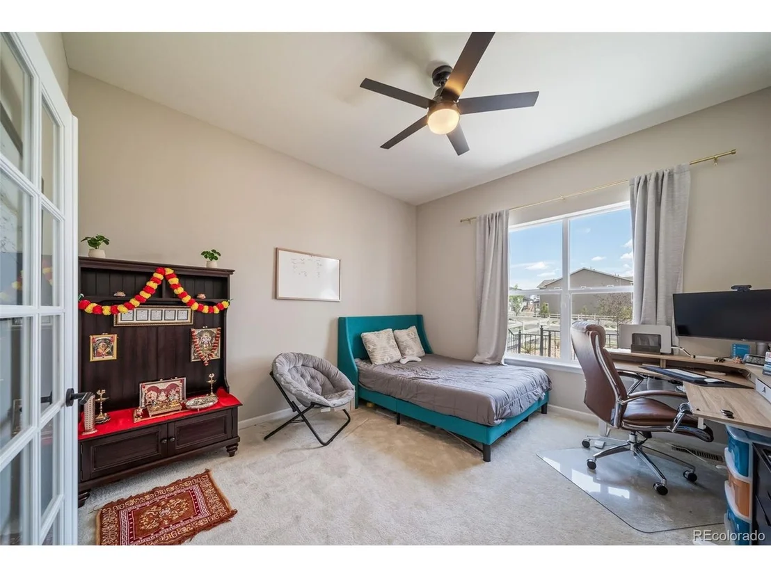 Photo of 5699 Amarosa Dr