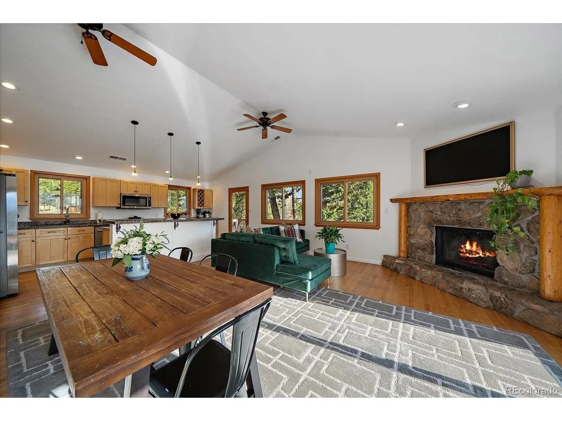 Photo of 26792 Hilltop Rd