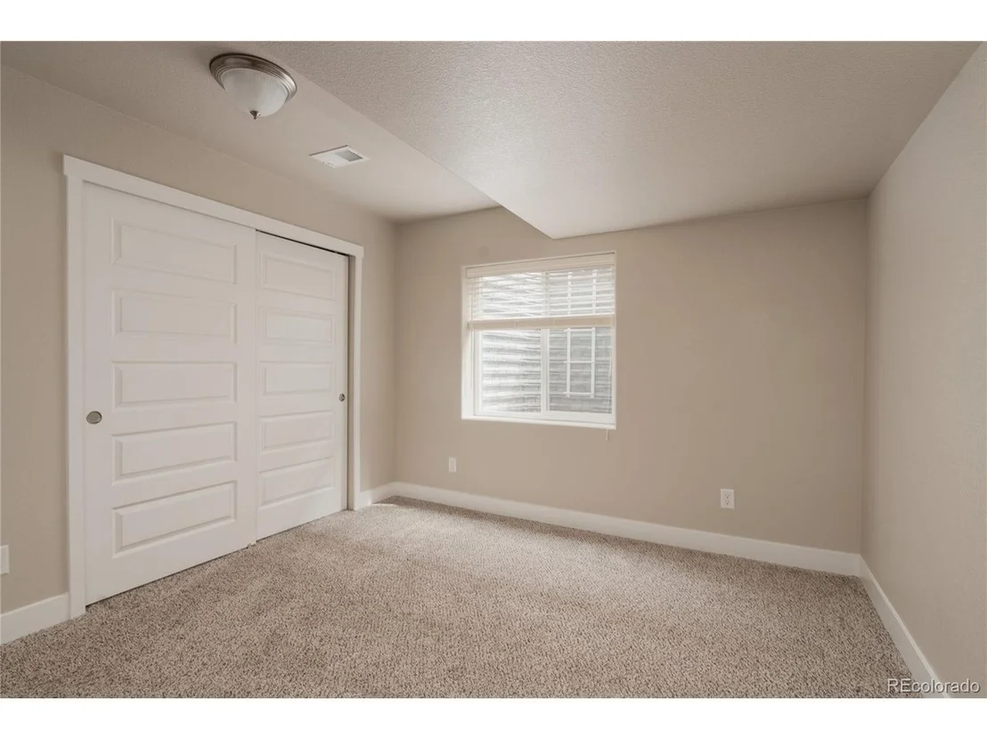 Photo of 1858 Holloway Dr