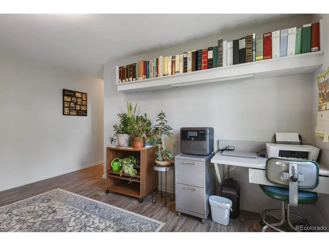 Photo of 332 Lilac Cir