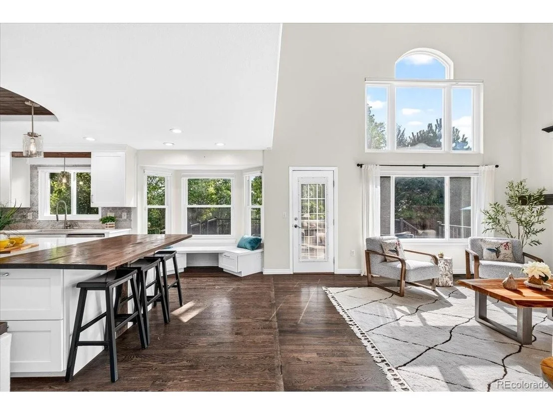 Photo of 1671 Hemlock Way