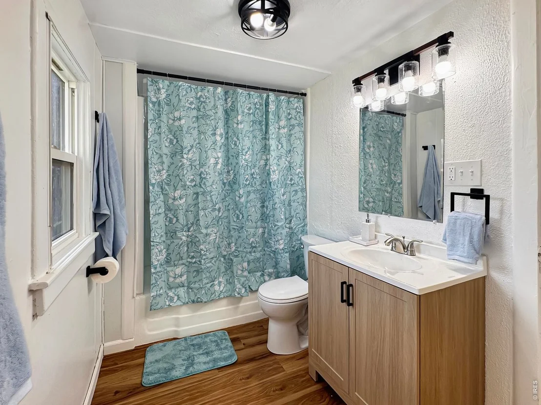 Photo of 504 N 6th Ave