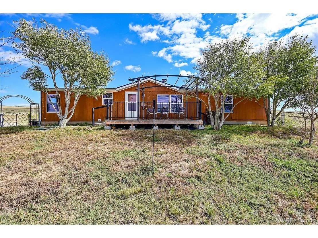 Photo of 9375 Soap Weed Rd