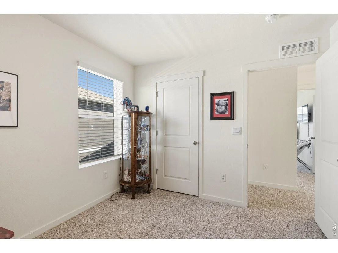 Photo of 717 Lake Emerson Rd