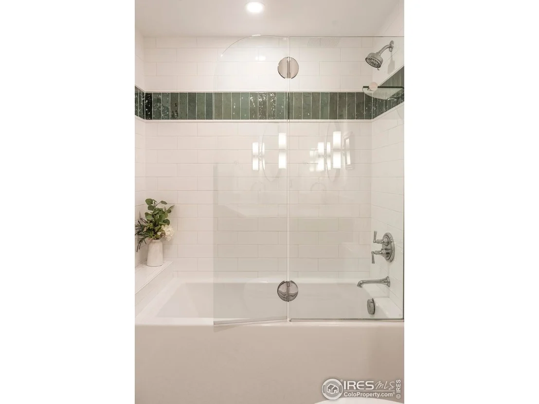 Photo of 745 Highland Ave