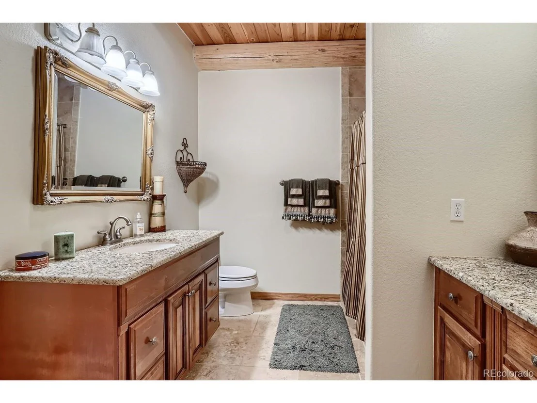 Photo of 1302 Royal Ridge Dr