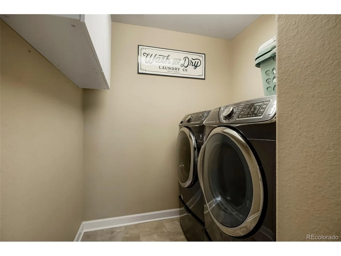 Photo of 6040 Clover Ridge Cir