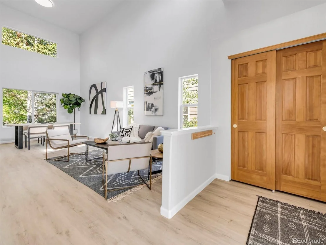 Photo of 903 Grays Peak Dr