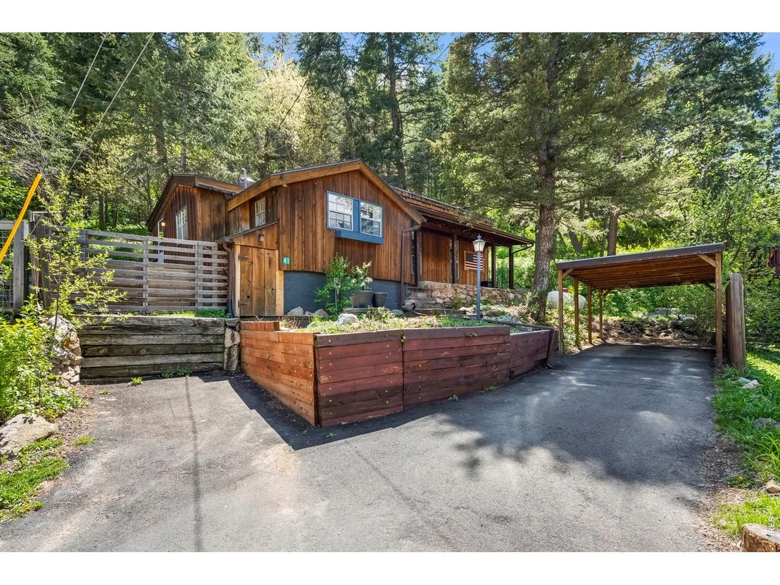 Photo of 41 Silver Spruce